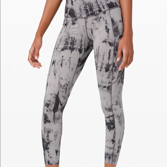 NWT Lululemon Fast and Free High Rise Tight 25” - Picture 4 of 8